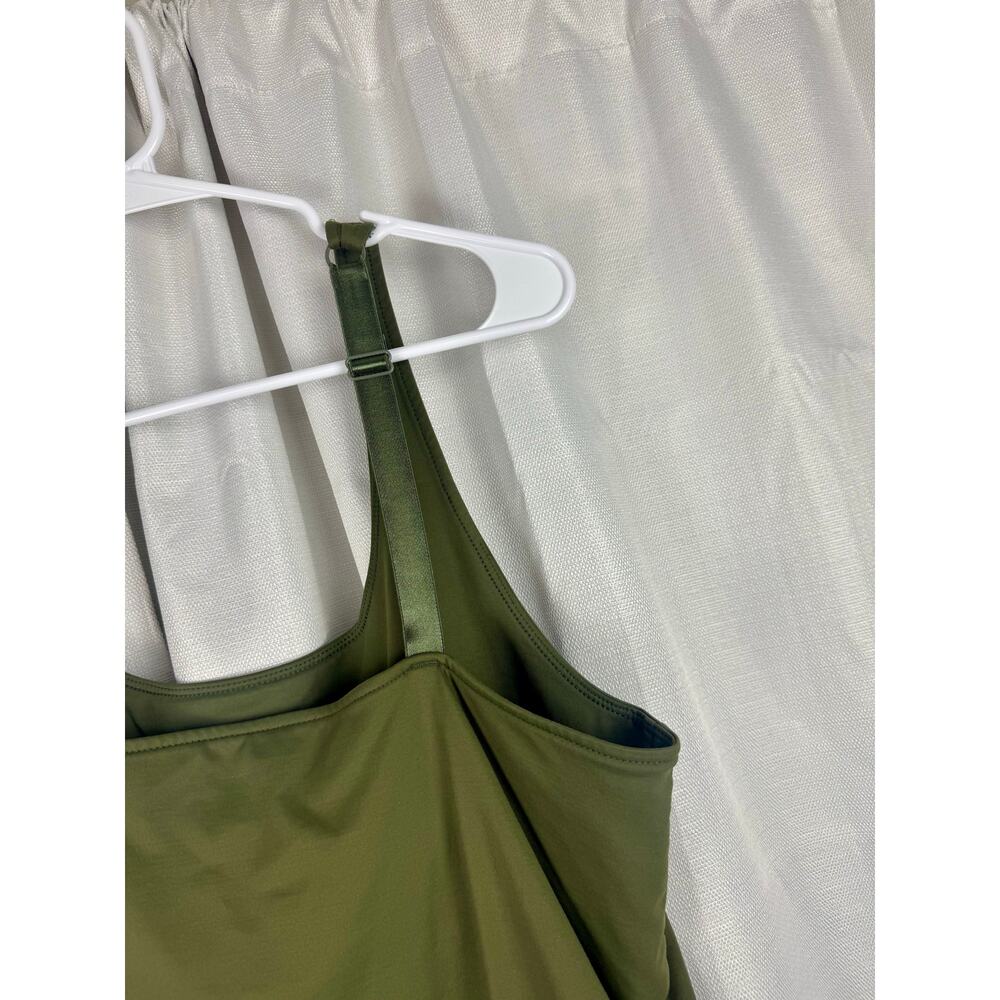 Chico’s Olive Green Tank Built In Bra Adjustable Straps Stretch - Picture 3 of 4